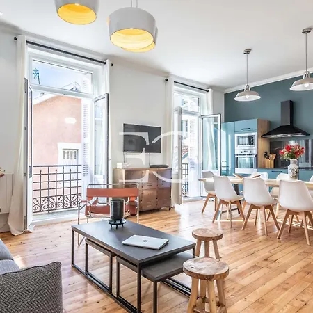 Easy Cles- Flat City Center With Parking Apartamento *
